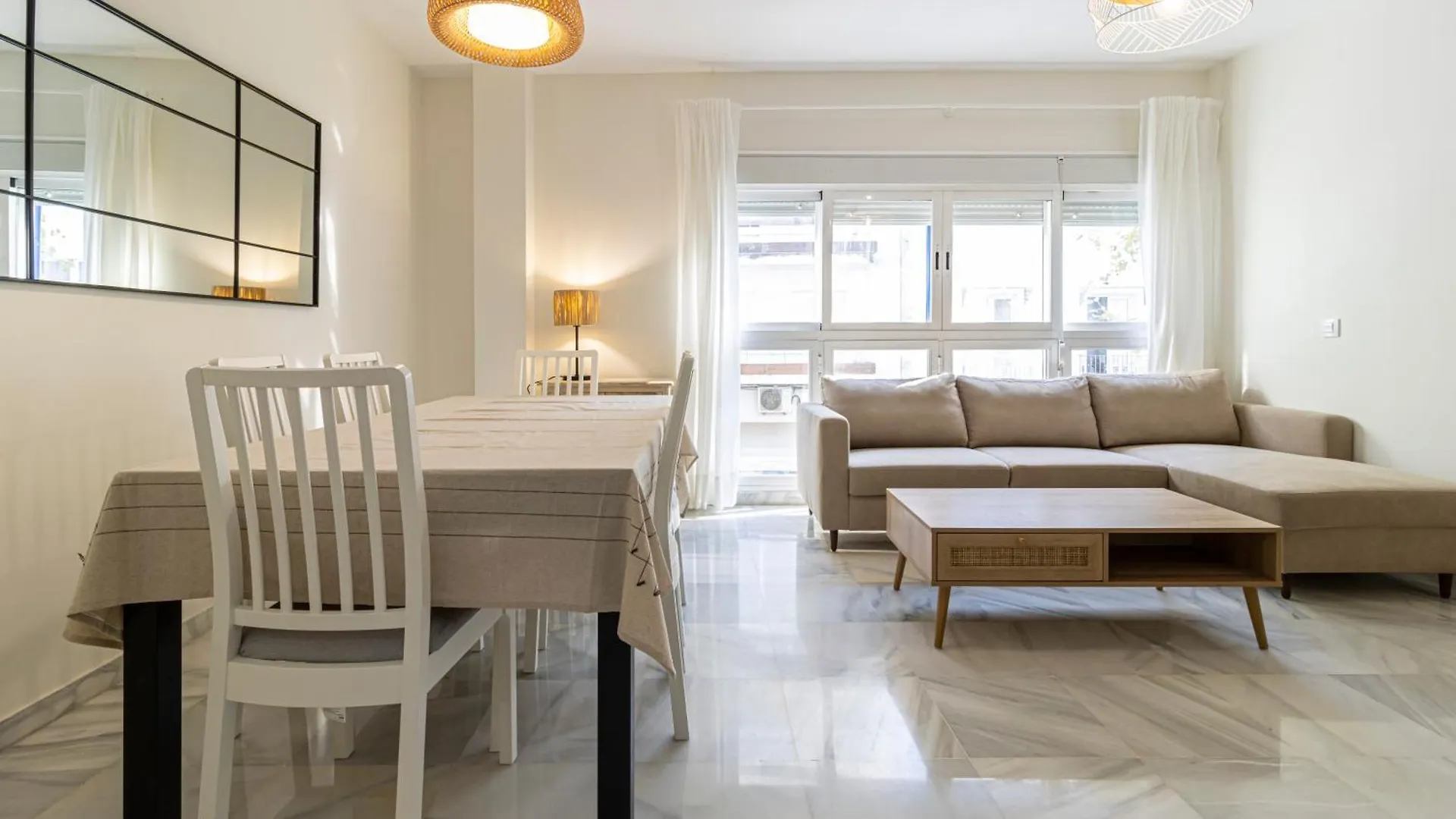 Allo Apartments Medina Duplex 3 Habitaciones-Parking Jerez de la Frontera 0*,  Spain